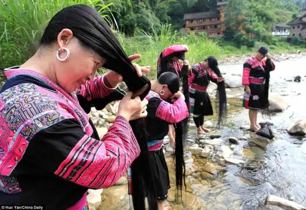 OMG!!! The longest hair in this village is seven feet long (Photos)